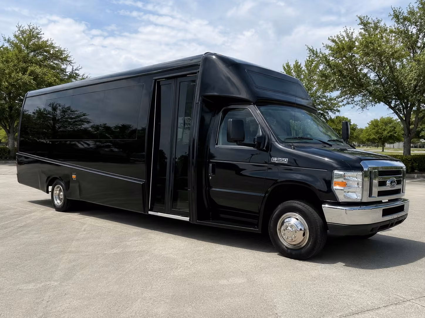 15 passenger minibus