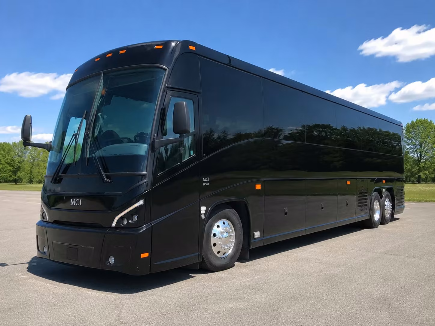 wake forest wedding guest shuttles that keep your big day running smoothly